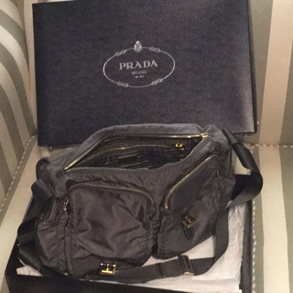 Prada cross body - like new - Picture 2 of 2